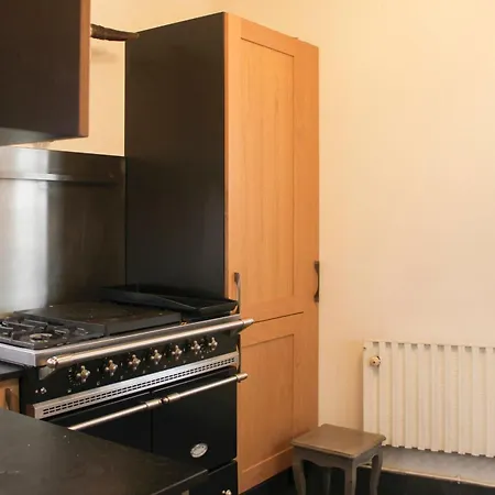 Spacious Luxury Haussmanian *